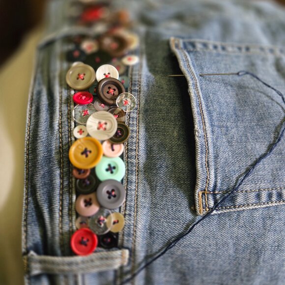 New York & Co High-Waisted Denim Short- UNIQUE BUTTON DESIGN - Picture 4 of 7